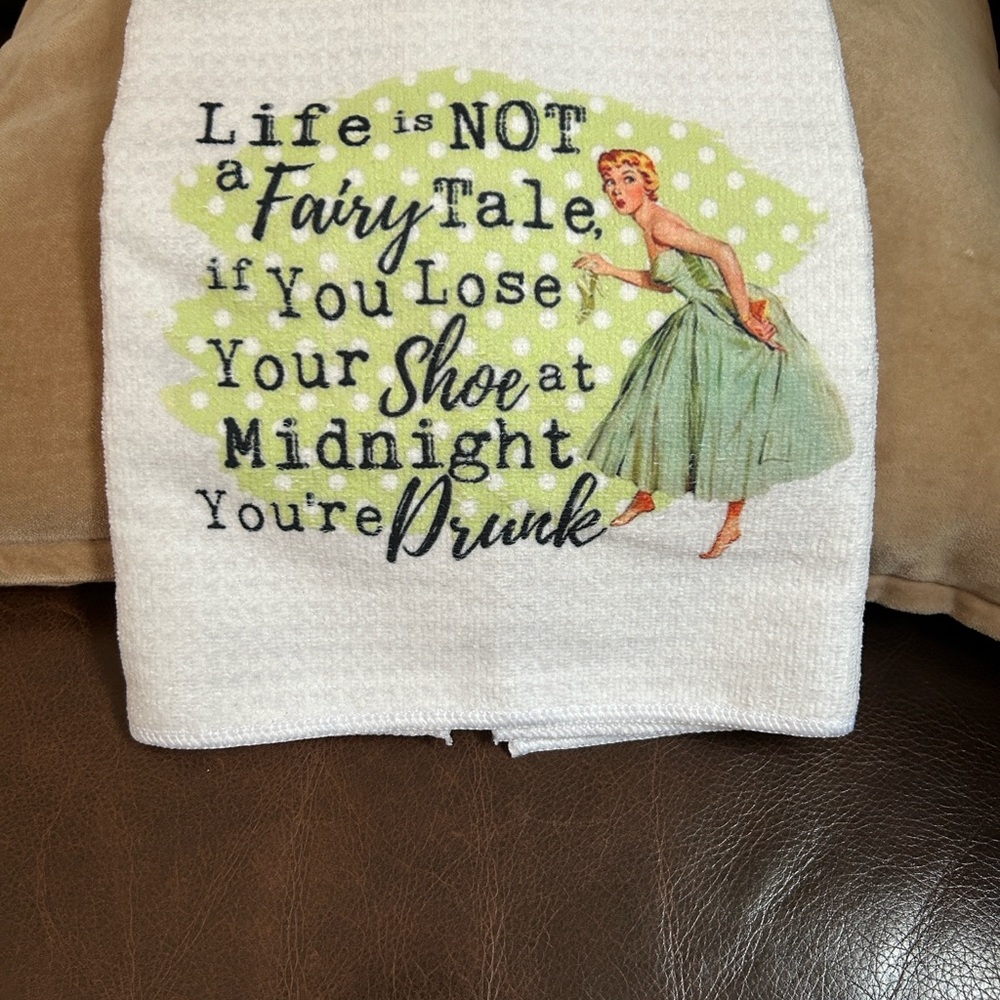 Vintage-Inspired White Kitchen Towels